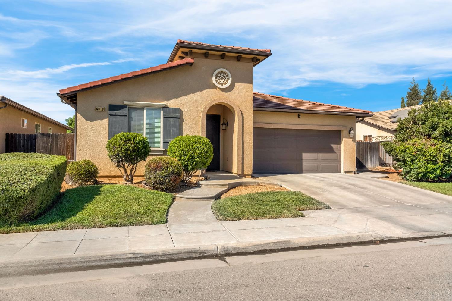6810 W Stuart Ave, Fresno, CA 93723