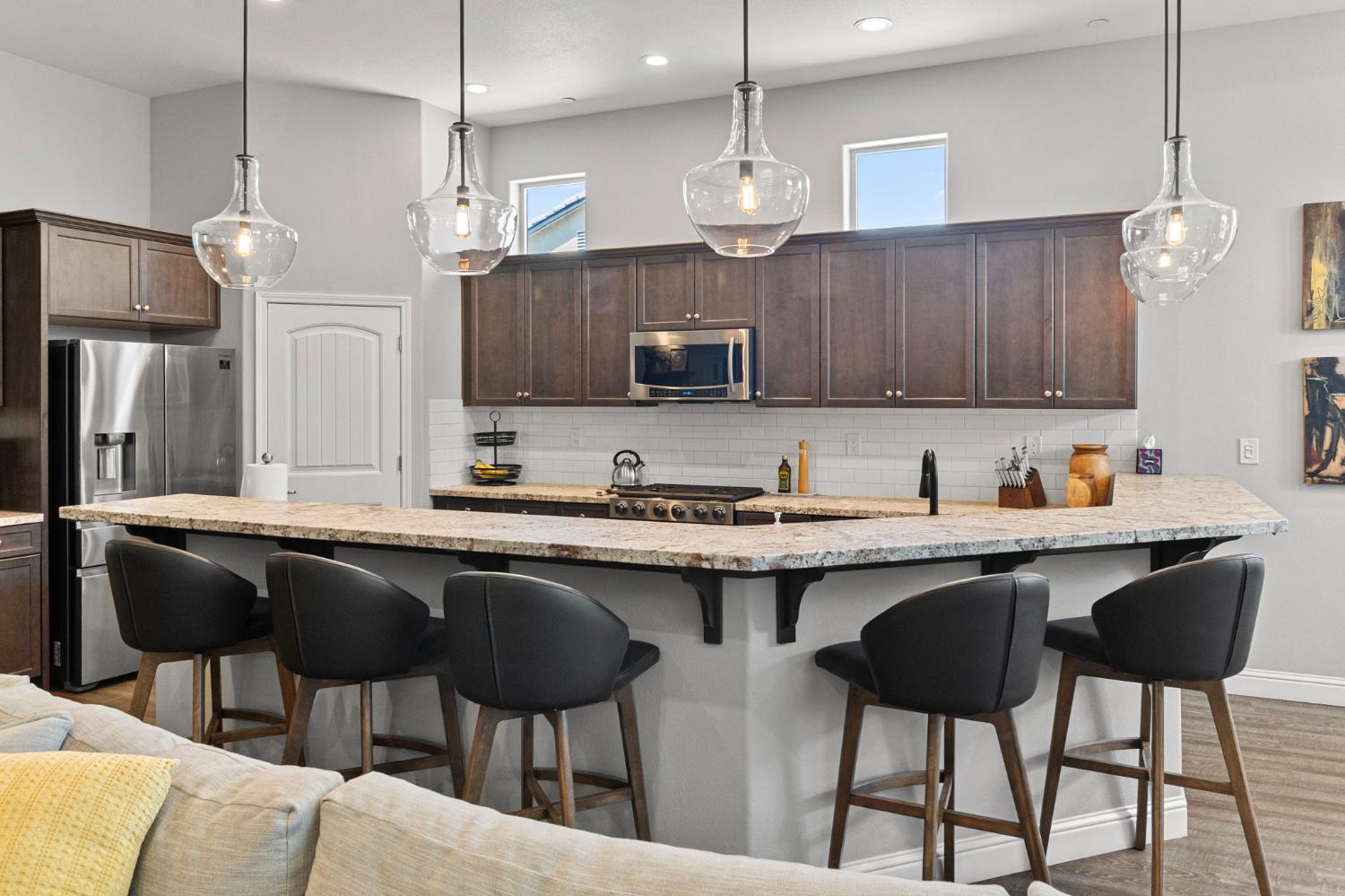 287 S Westberry Blvd, Madera, CA 93637