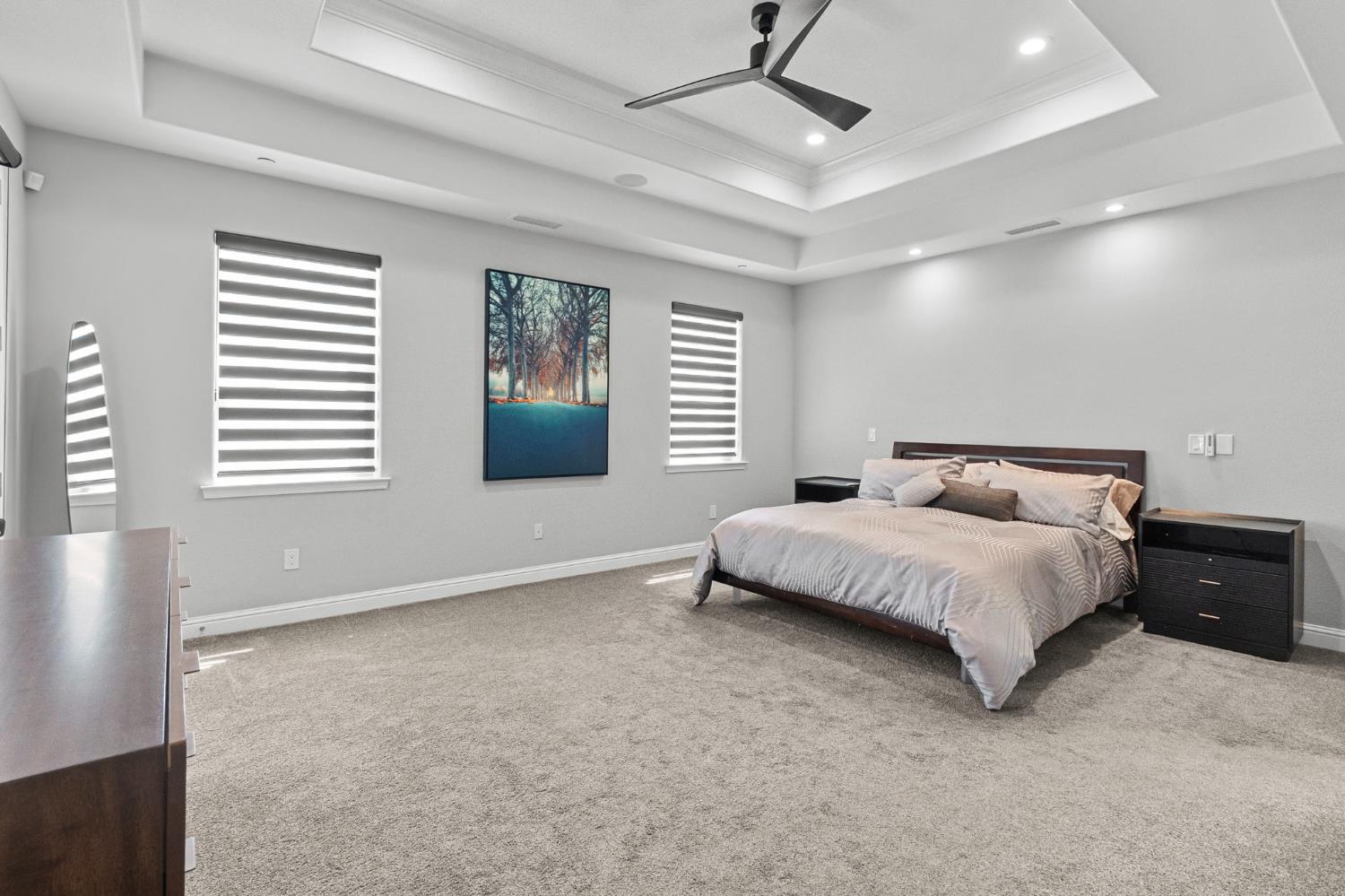 287 S Westberry Blvd, Madera, CA 93637