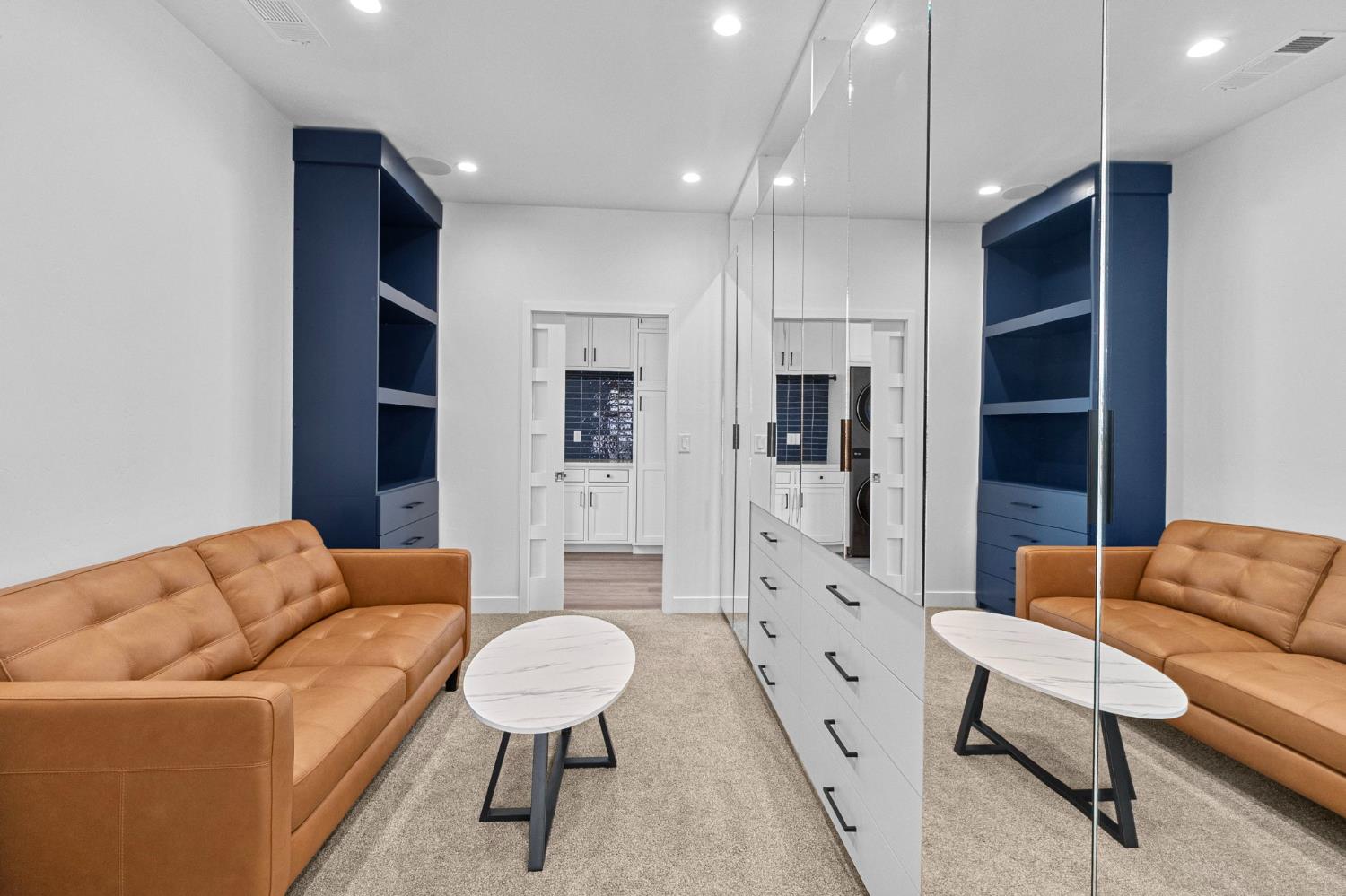 287 S Westberry Blvd, Madera, CA 93637