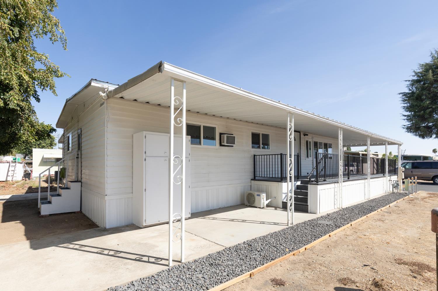 1272 Villa Ave #49, Clovis, CA 93612