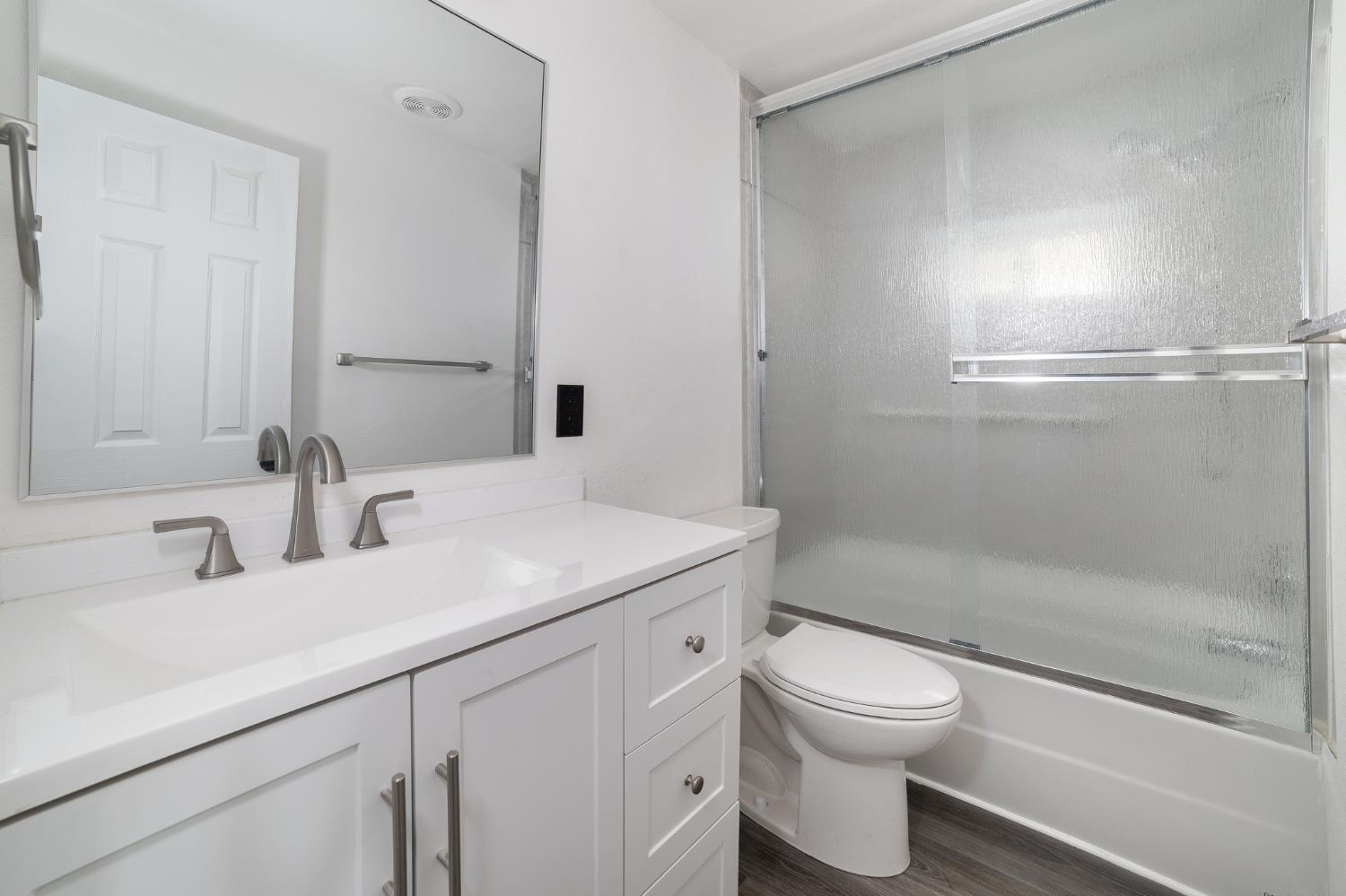 1272 Villa Ave #49, Clovis, CA 93612