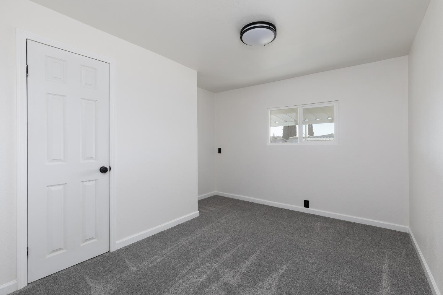 1272 Villa Ave #49, Clovis, CA 93612