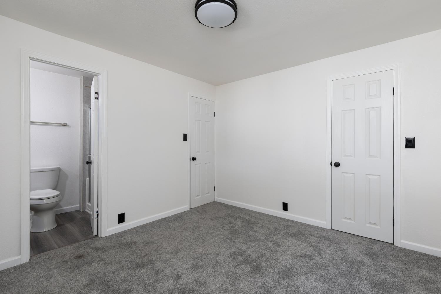 1272 Villa Ave #49, Clovis, CA 93612