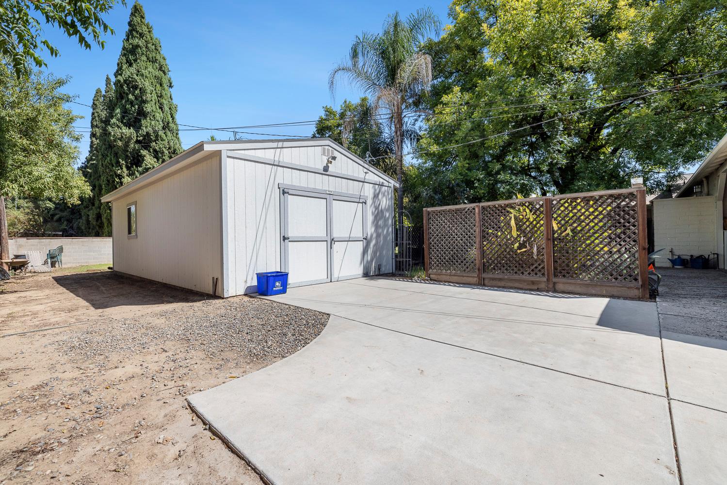 4511 N Thorne, Fresno, CA 93704