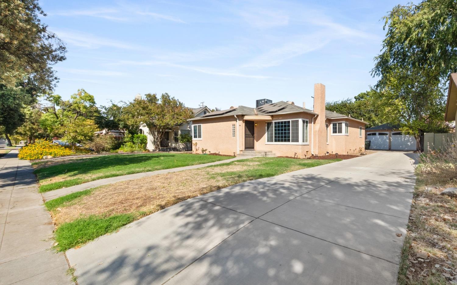 1474 N Thorne Ave, Fresno, CA 93728
