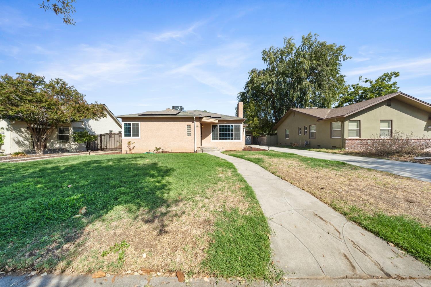 1474 N Thorne Ave, Fresno, CA 93728