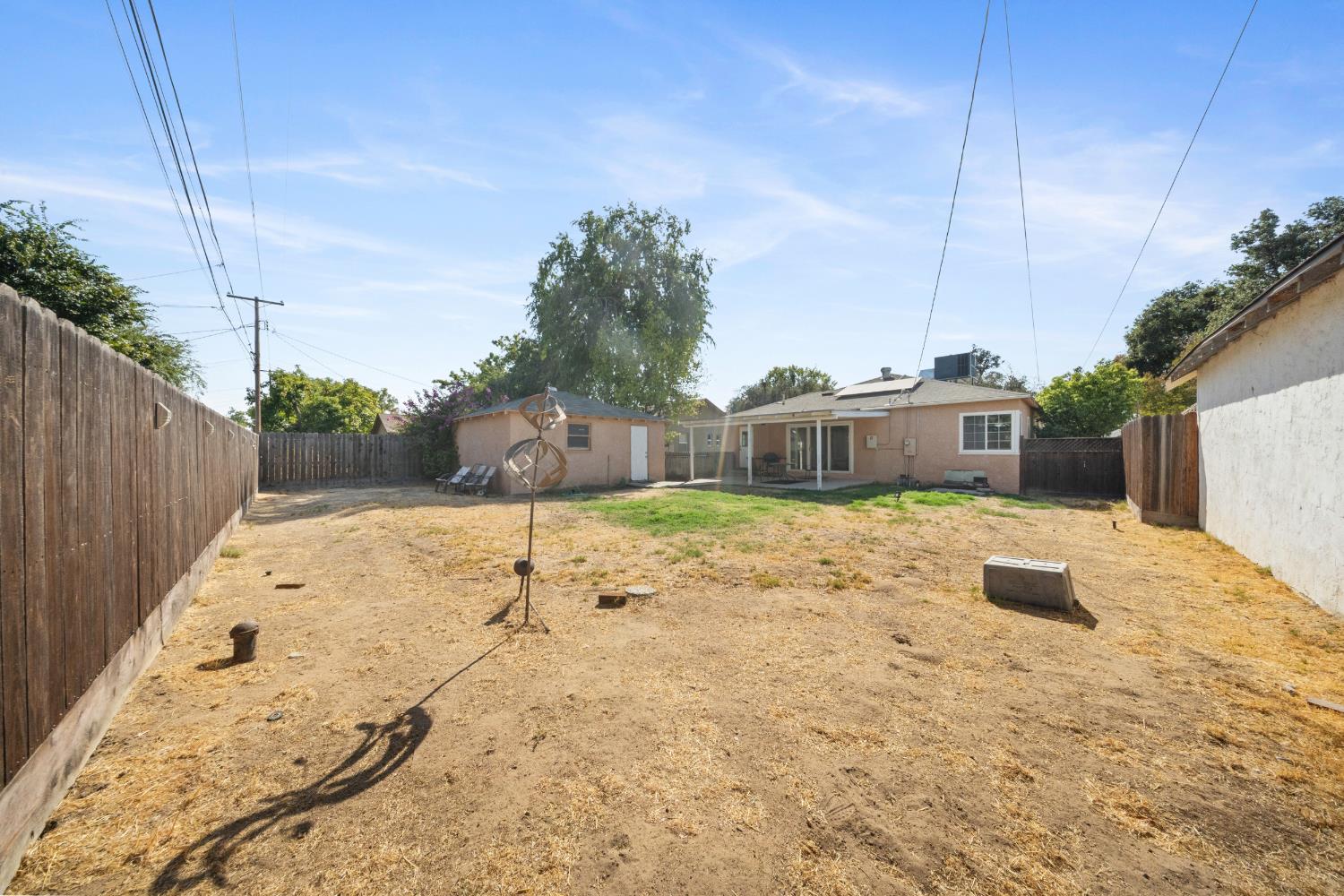1474 N Thorne Ave, Fresno, CA 93728
