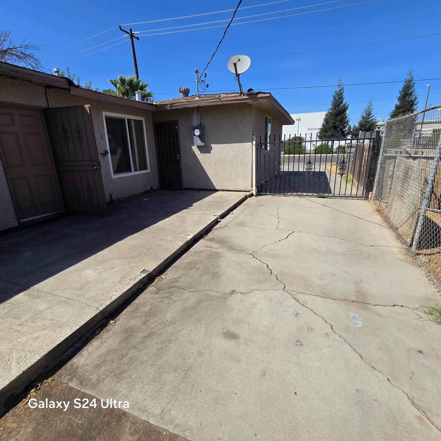 4434 E Church Ave, Fresno, CA 93725