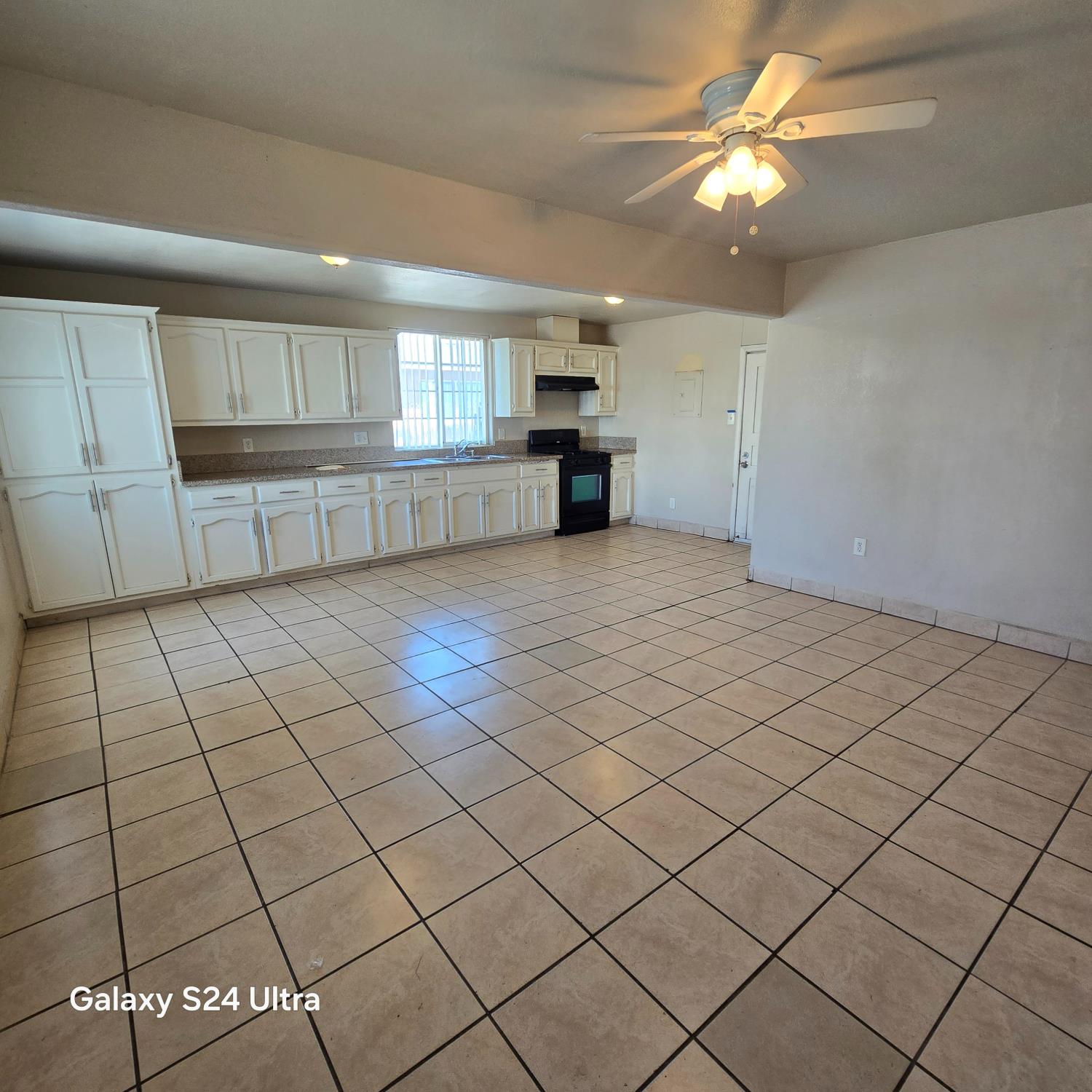 4434 E Church Ave, Fresno, CA 93725