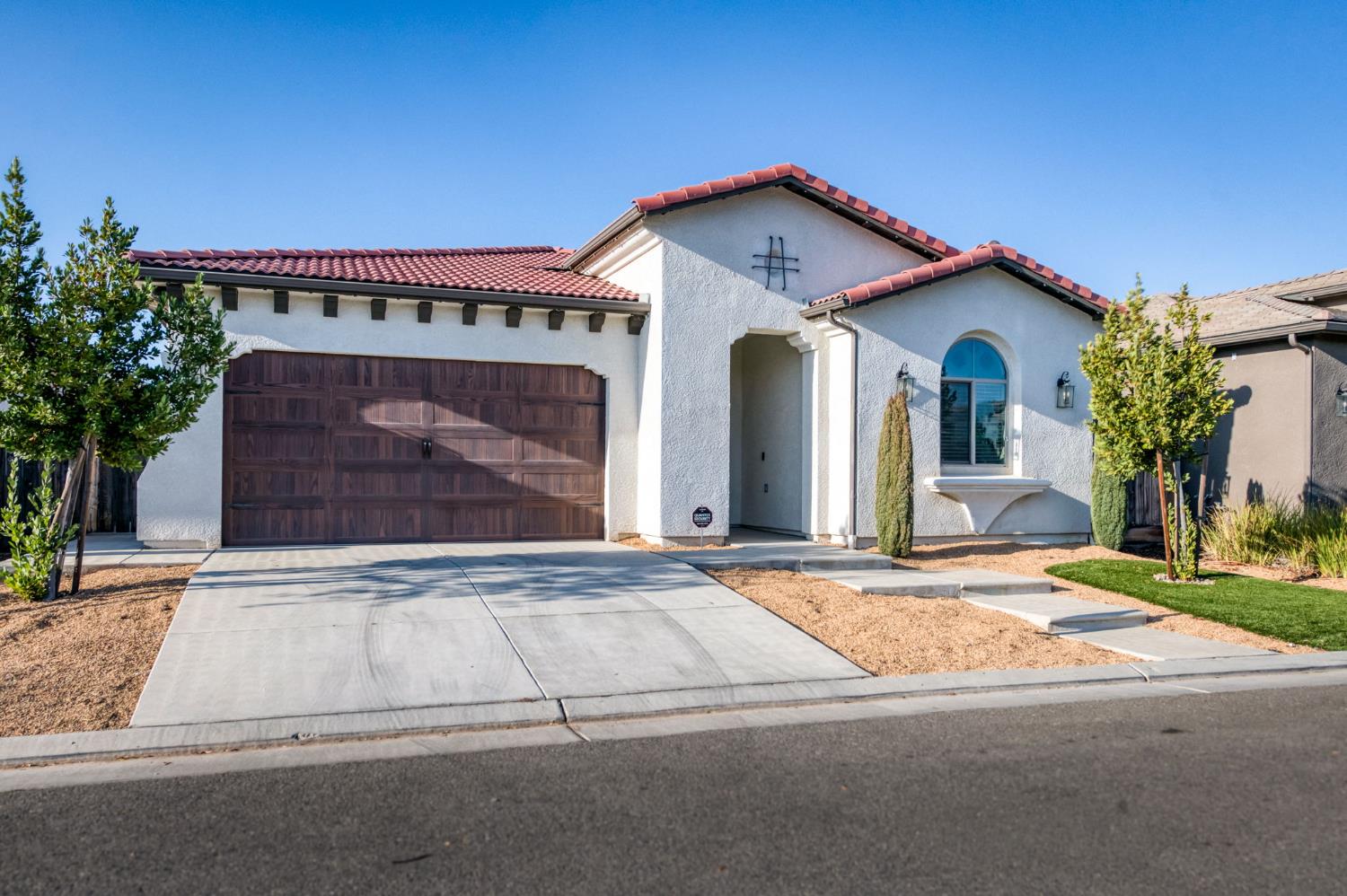 2713 Vermont Ave, Clovis, CA 93619