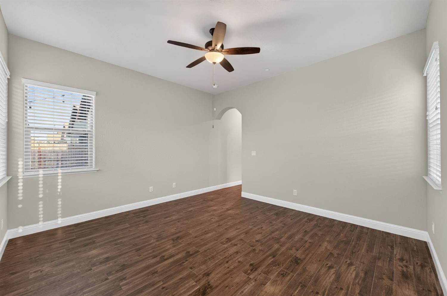 2713 Vermont Ave, Clovis, CA 93619