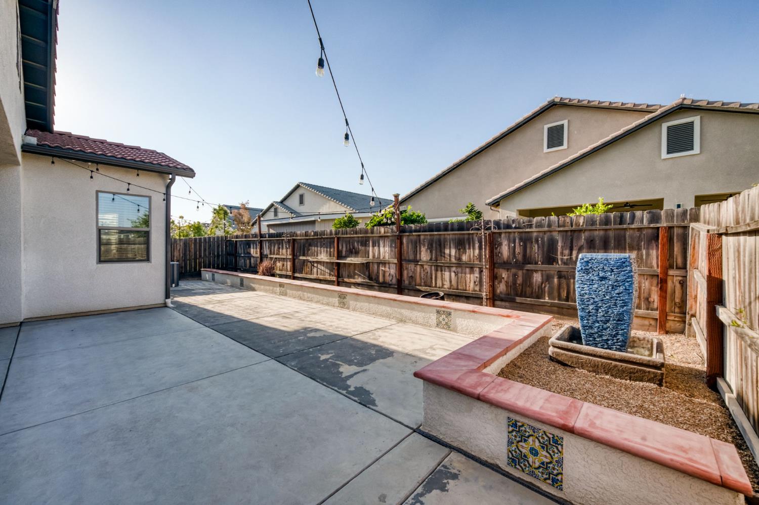 2713 Vermont Ave, Clovis, CA 93619