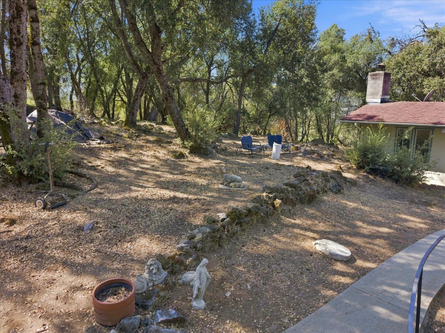 51102 Bon Veu Dr, Oakhurst, CA 93644