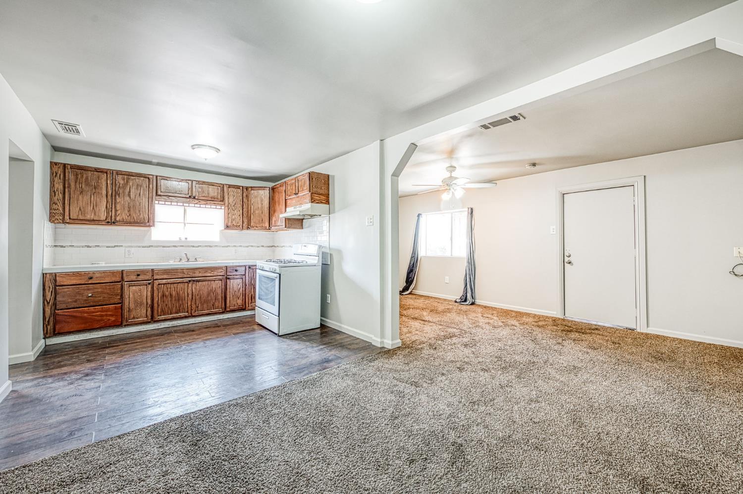 416 Morton Ave, Sanger, CA 93657