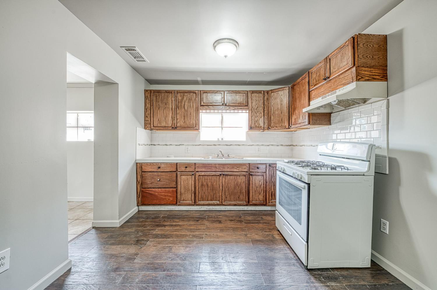 416 Morton Ave, Sanger, CA 93657