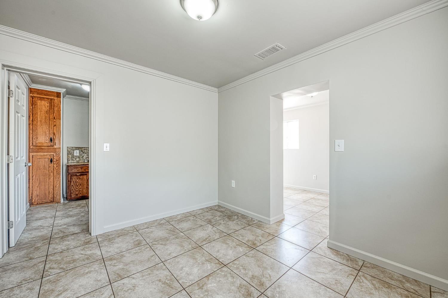 416 Morton Ave, Sanger, CA 93657