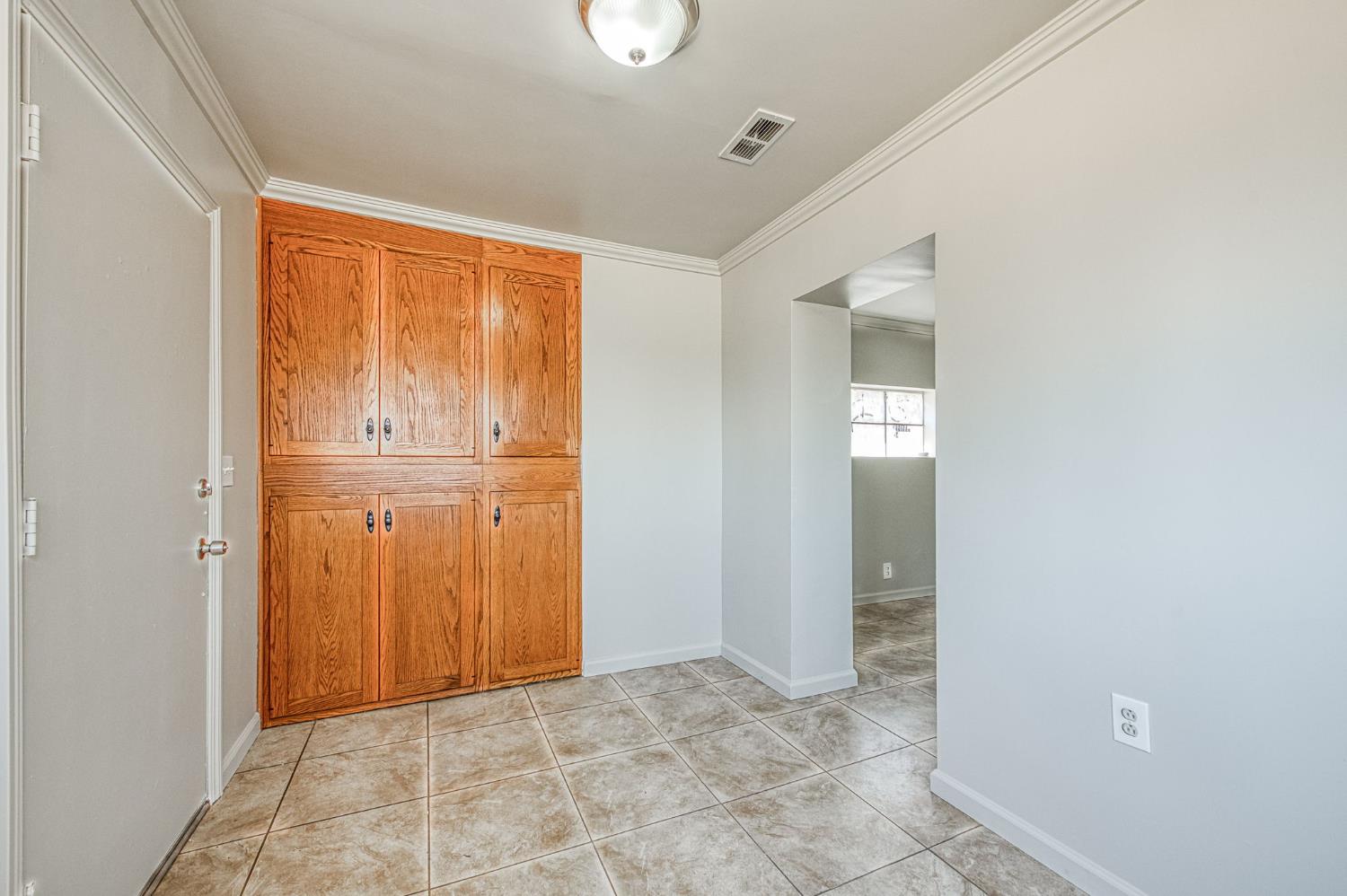 416 Morton Ave, Sanger, CA 93657