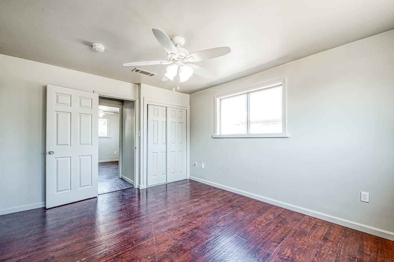 416 Morton Ave, Sanger, CA 93657