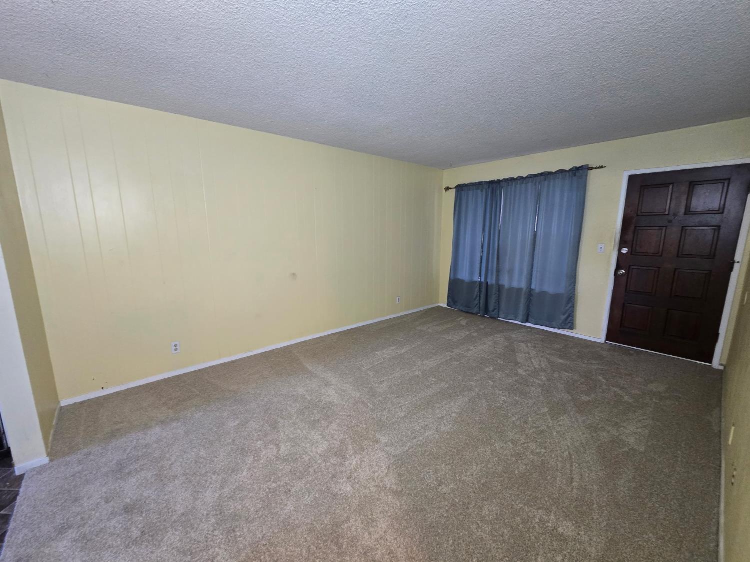 4002 E Dakota Ave #112, Fresno, CA 93726