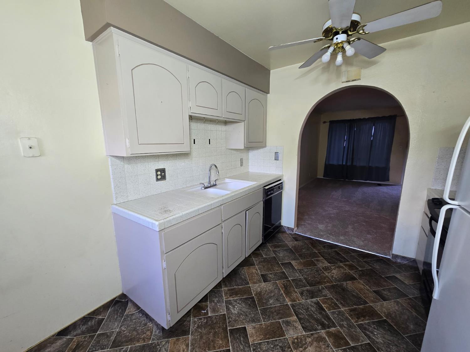 4002 E Dakota Ave #112, Fresno, CA 93726