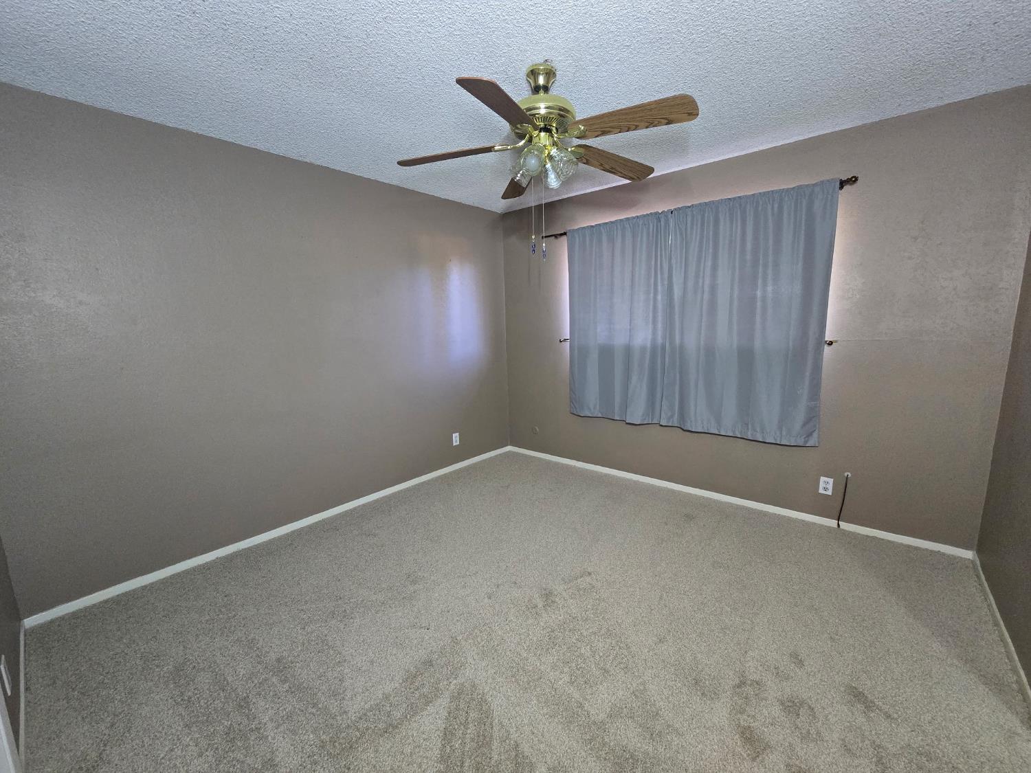 4002 E Dakota Ave #112, Fresno, CA 93726