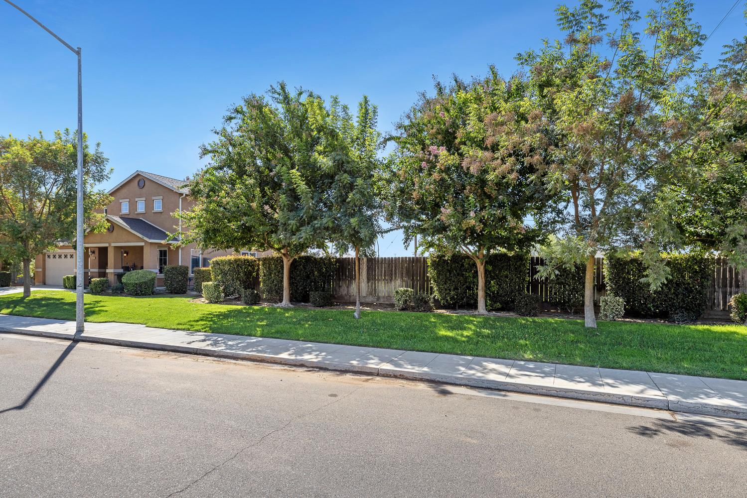 5921 W Dayton, Fresno, CA 93722