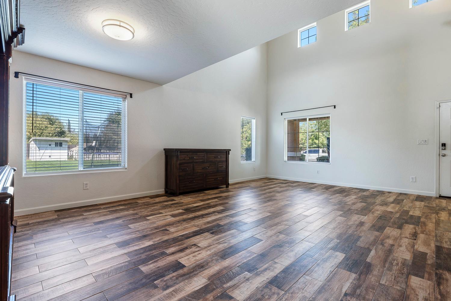 5921 W Dayton, Fresno, CA 93722