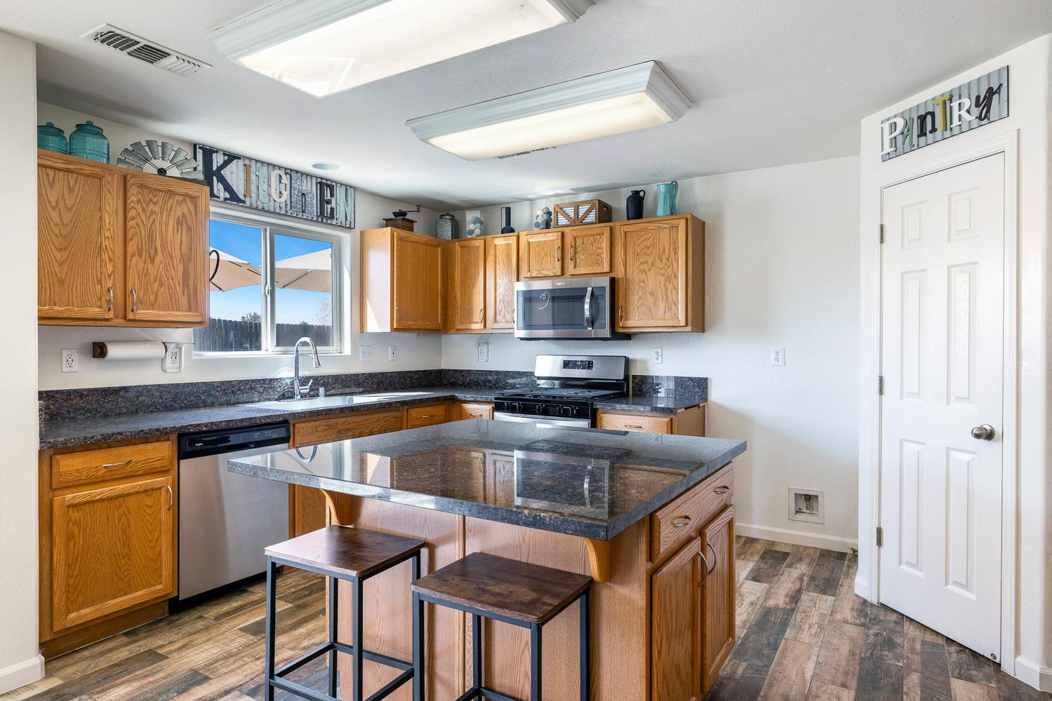 5921 W Dayton, Fresno, CA 93722