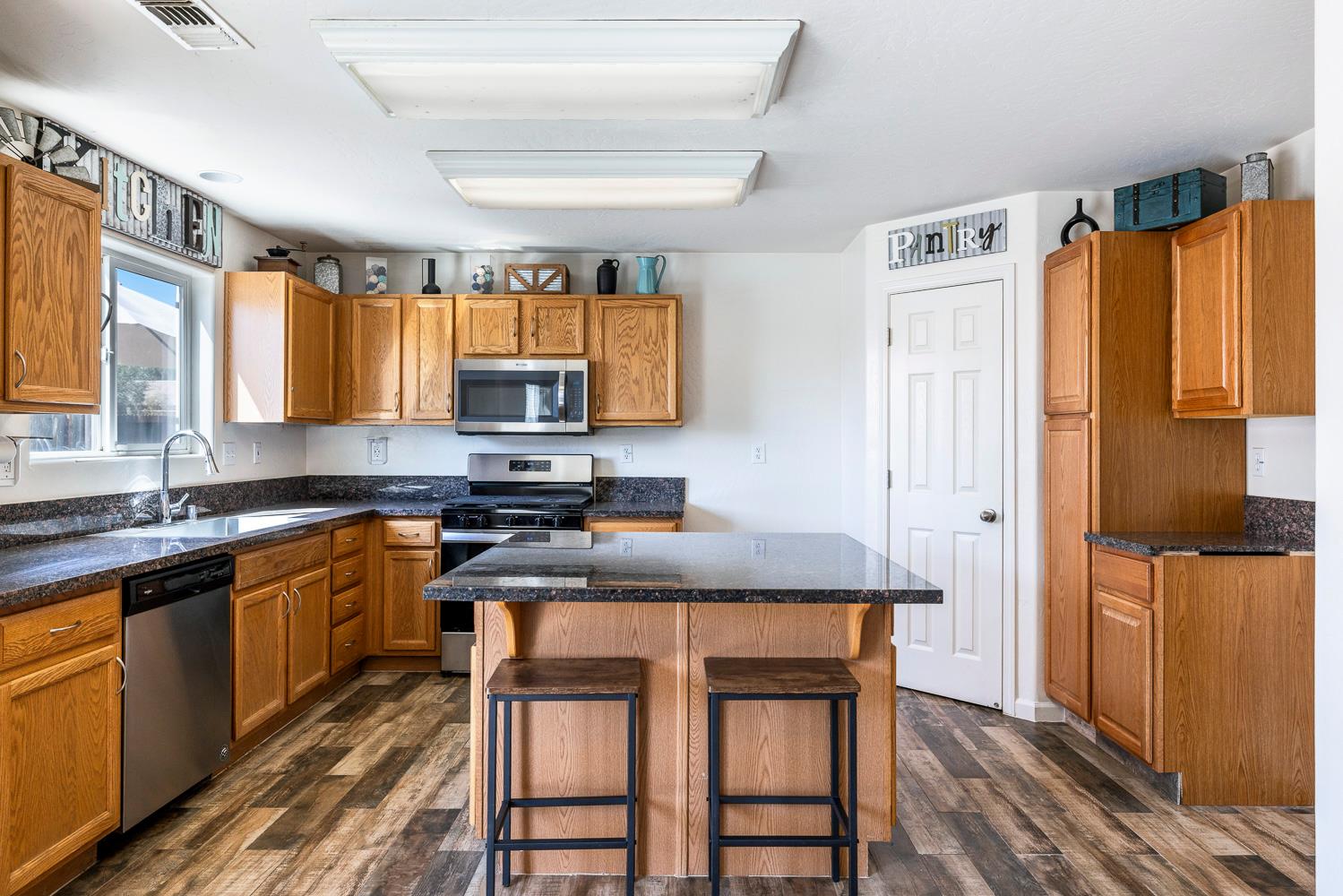 5921 W Dayton, Fresno, CA 93722