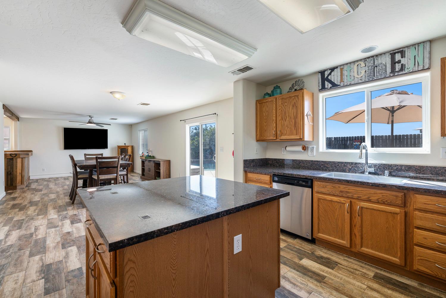 5921 W Dayton, Fresno, CA 93722