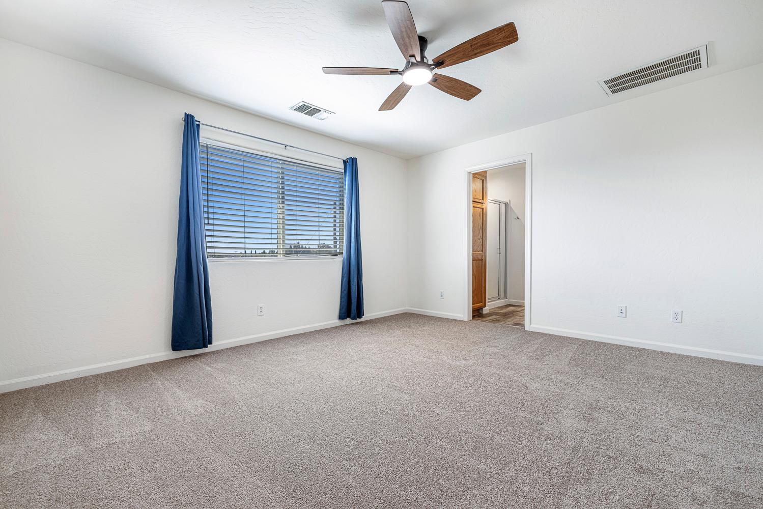 5921 W Dayton, Fresno, CA 93722
