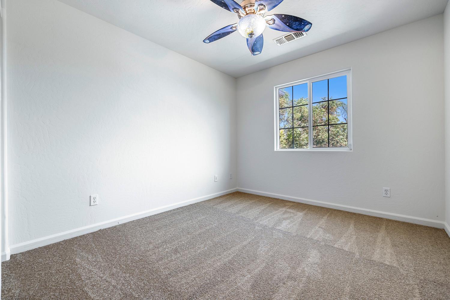 5921 W Dayton, Fresno, CA 93722