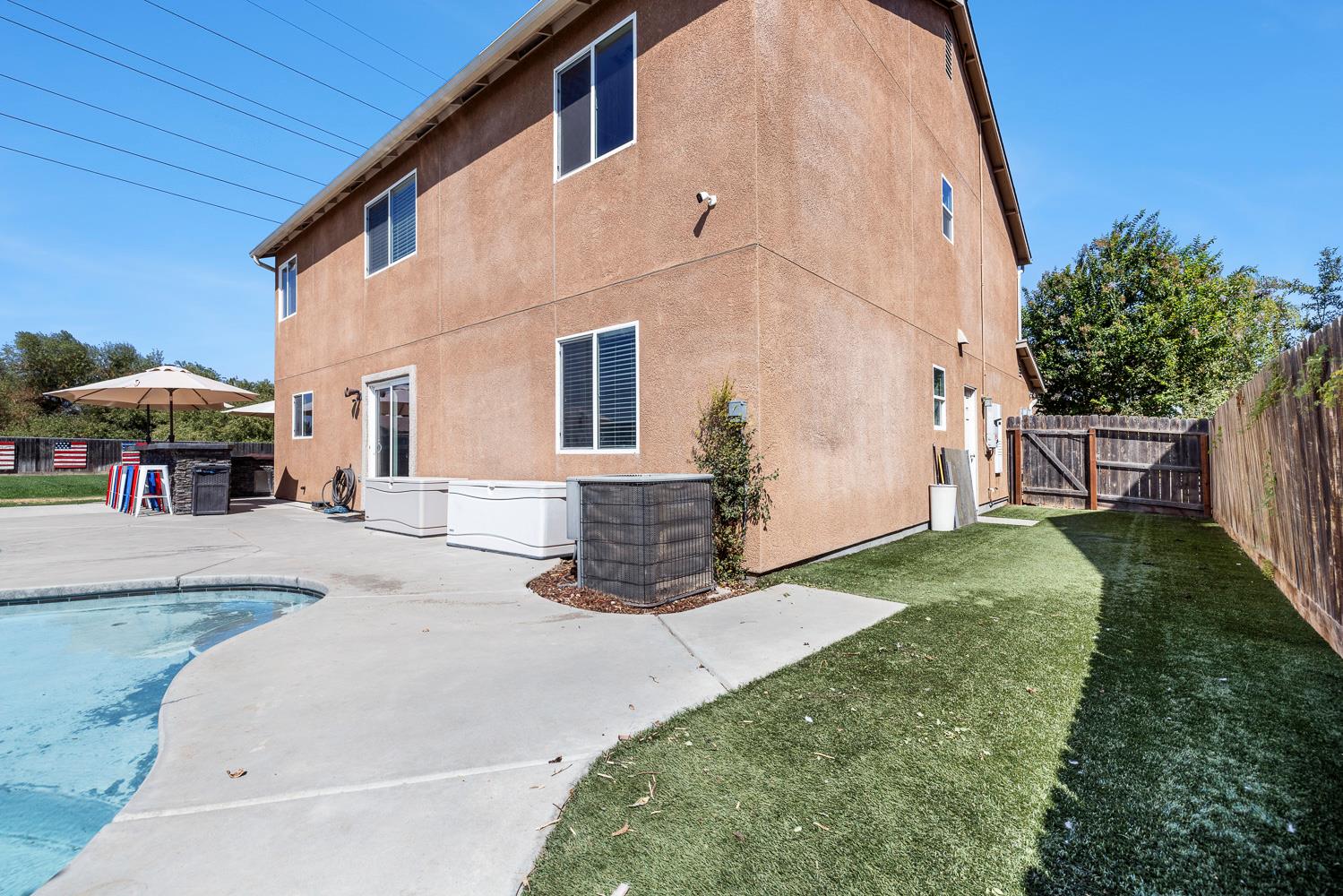 5921 W Dayton, Fresno, CA 93722
