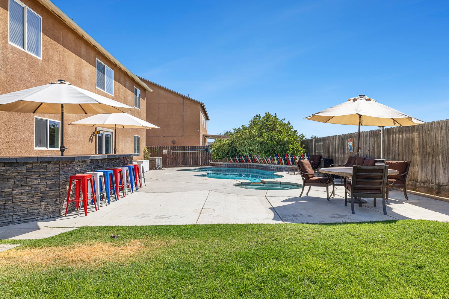 5921 W Dayton, Fresno, CA 93722