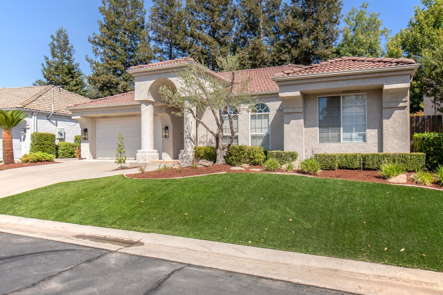 1014 E Democracy Ave, Fresno, CA 93720
