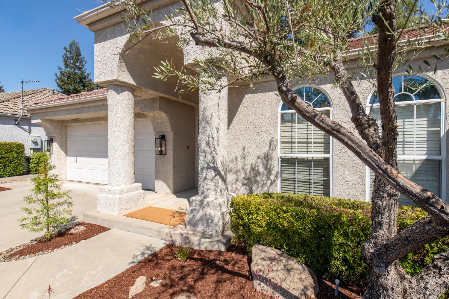 1014 E Democracy Ave, Fresno, CA 93720