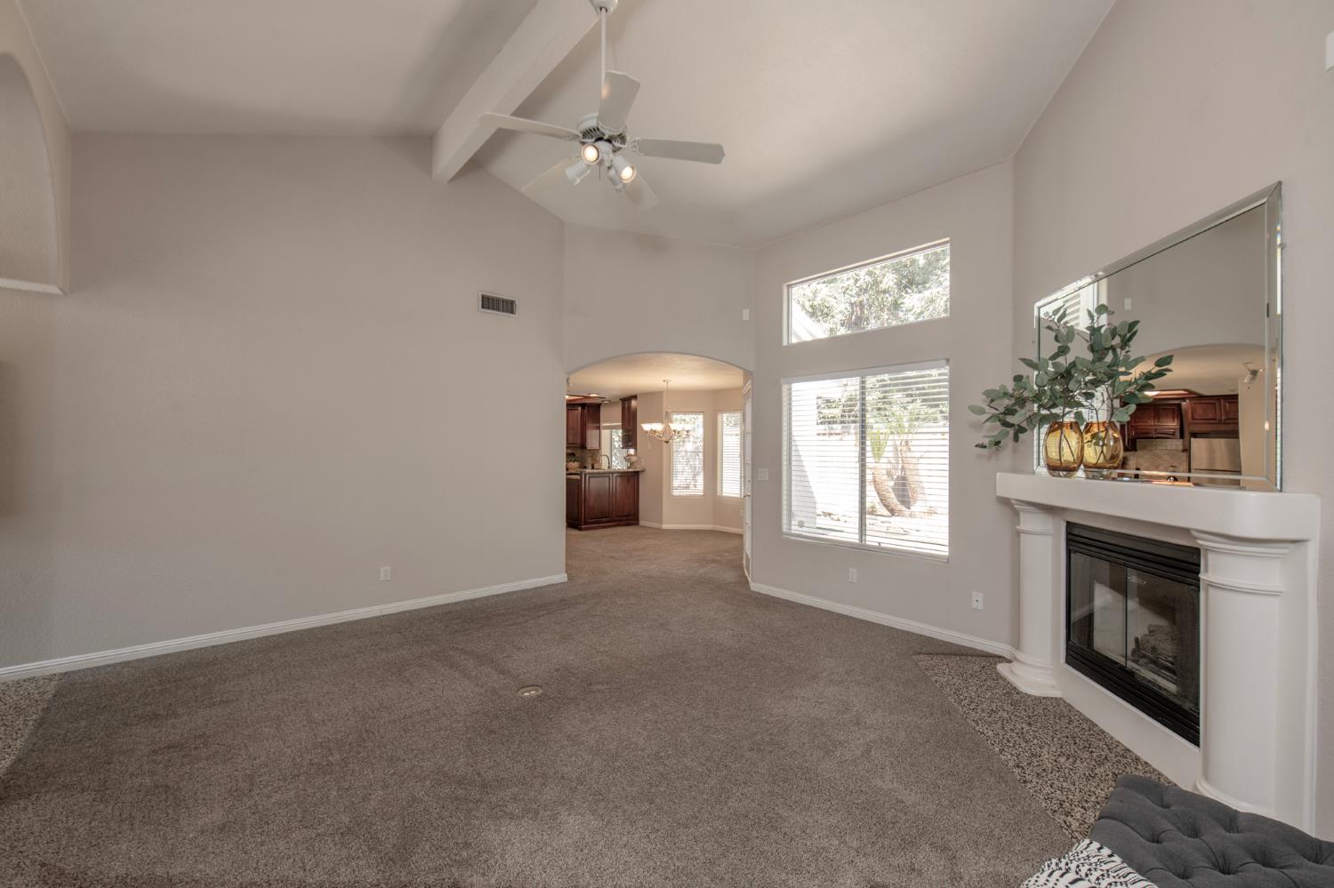 1014 E Democracy Ave, Fresno, CA 93720