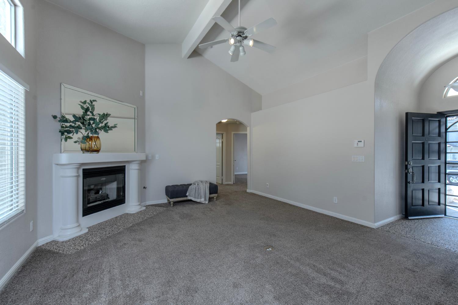 1014 E Democracy Ave, Fresno, CA 93720
