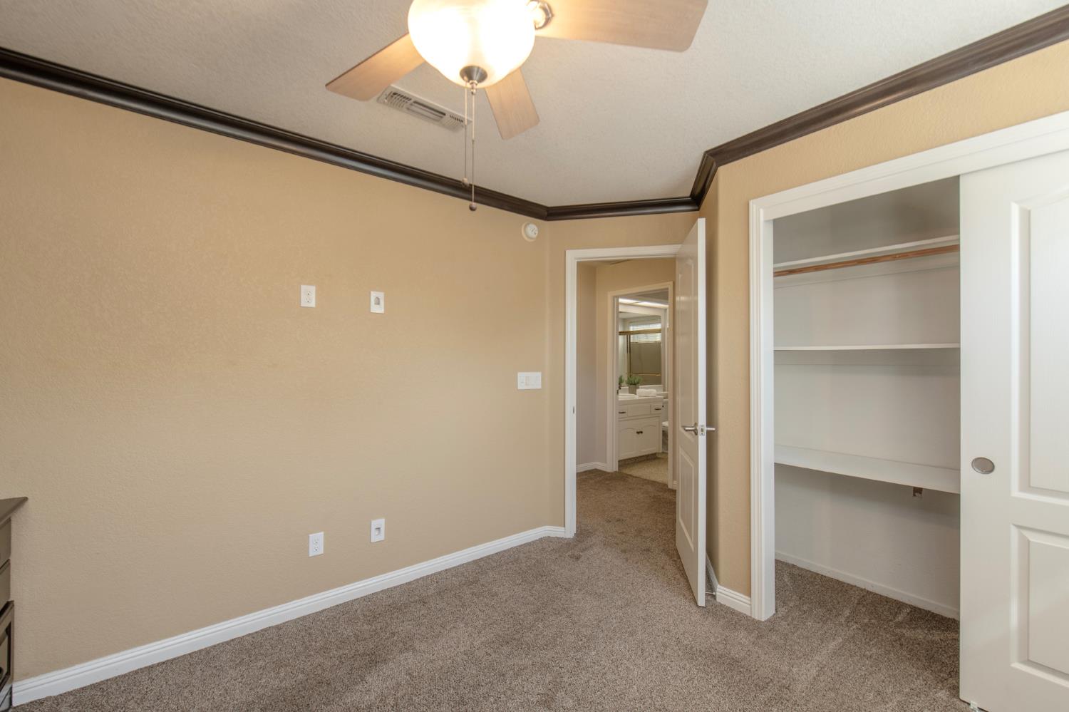 1014 E Democracy Ave, Fresno, CA 93720