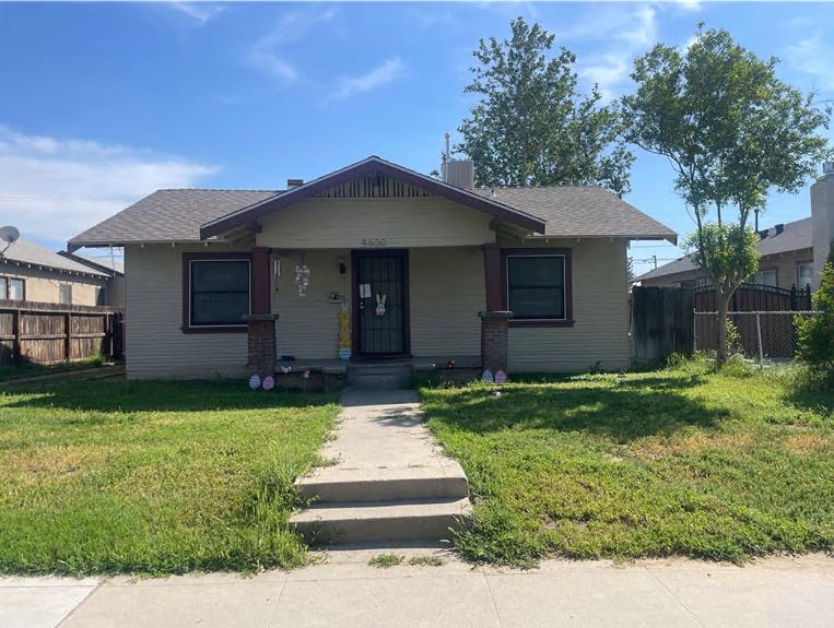 4630 E Iowa Ave, Fresno, CA 93702