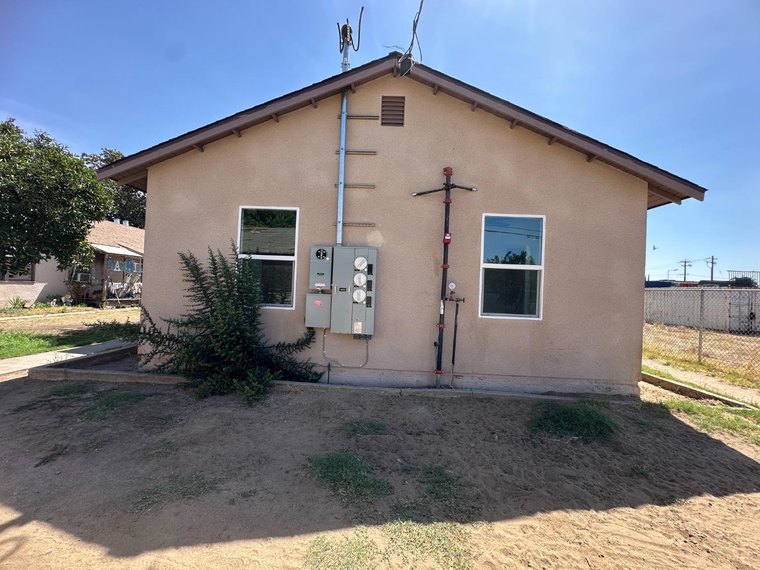 4303 E Belmont Ave, Fresno, CA 93702