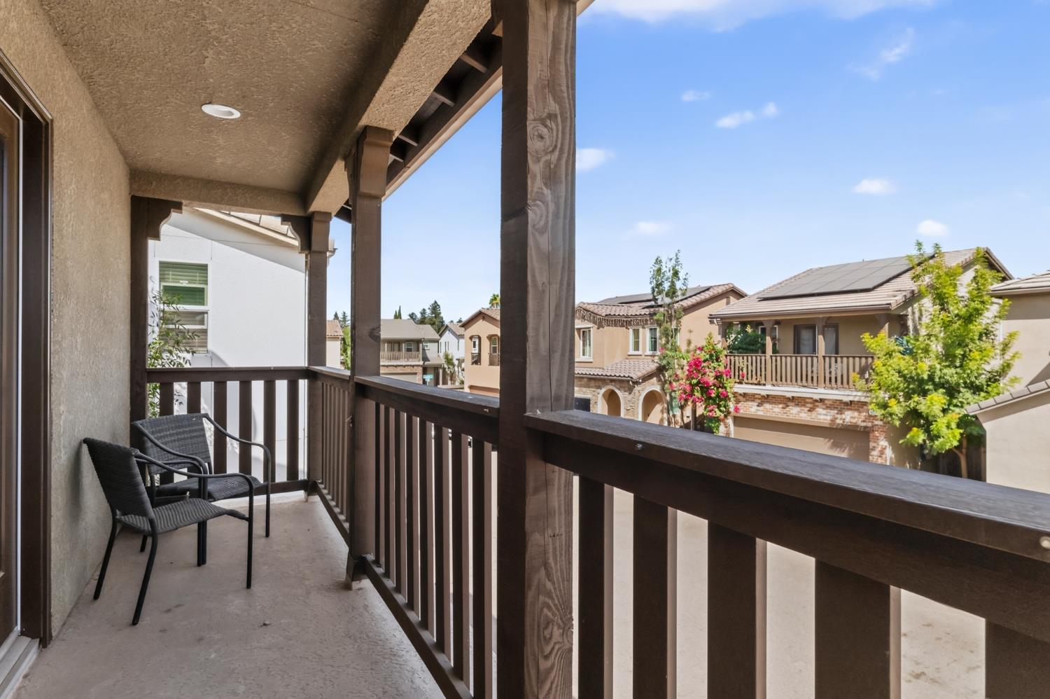 6275 E Overlook Way, Fresno, CA 93727