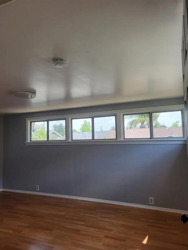 340 N K St, Dinuba, CA 93618