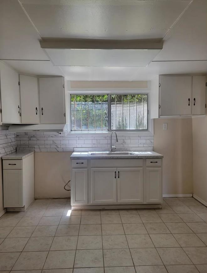 340 N K St, Dinuba, CA 93618