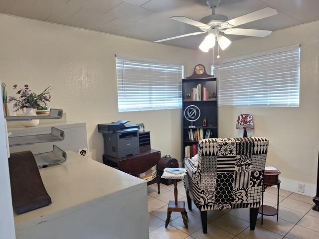 340 N K St, Dinuba, CA 93618