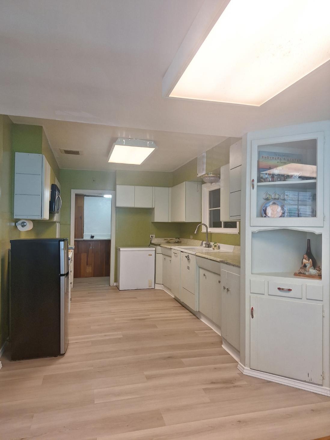 340 N K St, Dinuba, CA 93618
