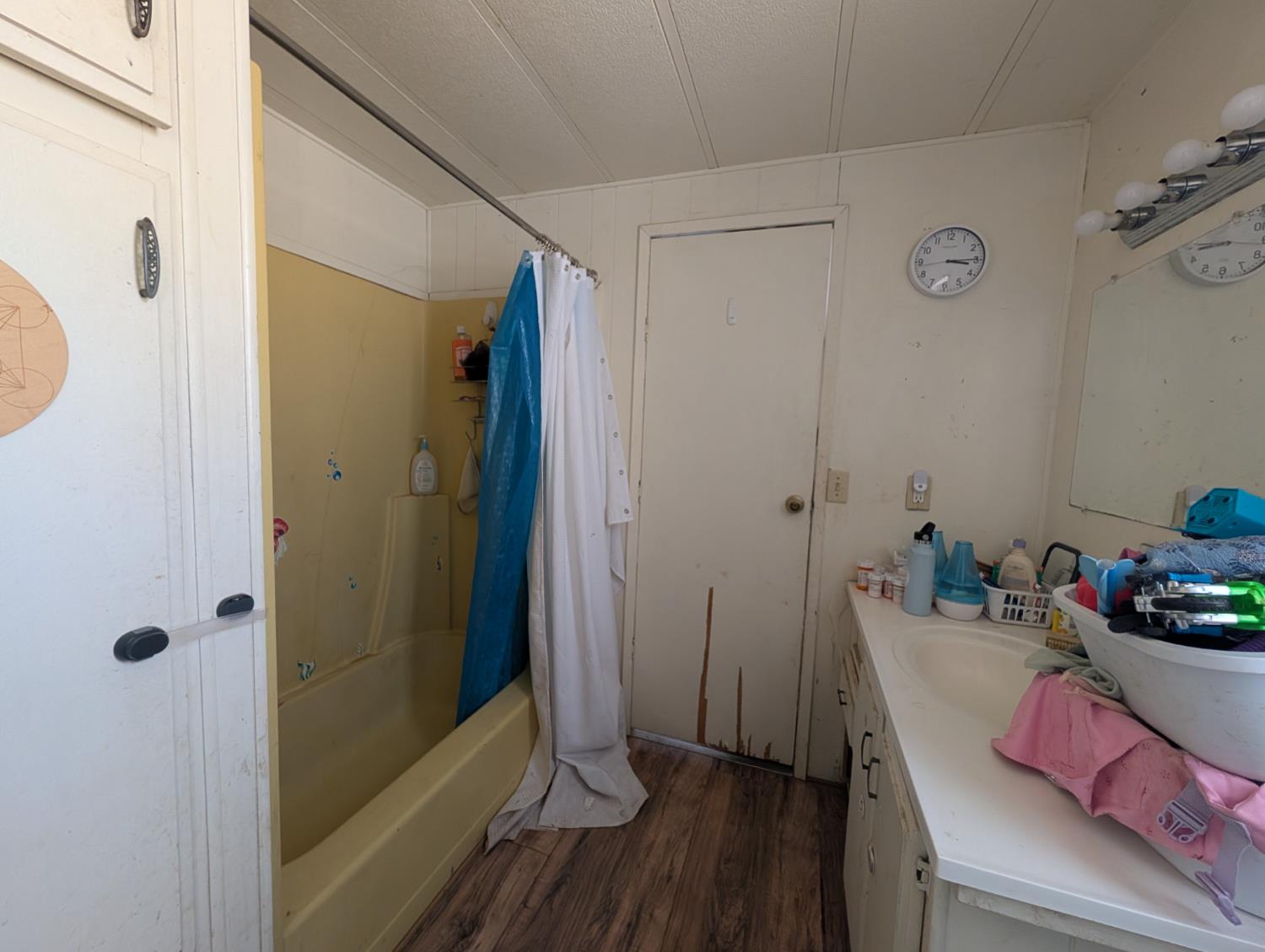 36197 Mistletoe Rd, Yokuts Valley, CA 93675