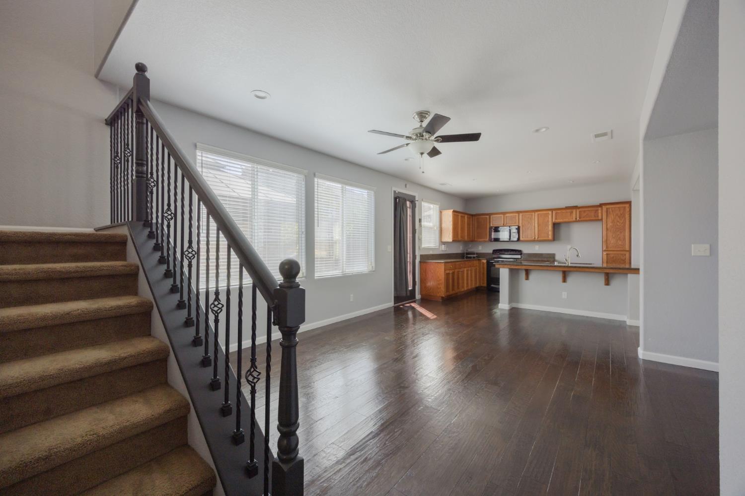 7459 E Robinson Ave, Fresno, CA 93737
