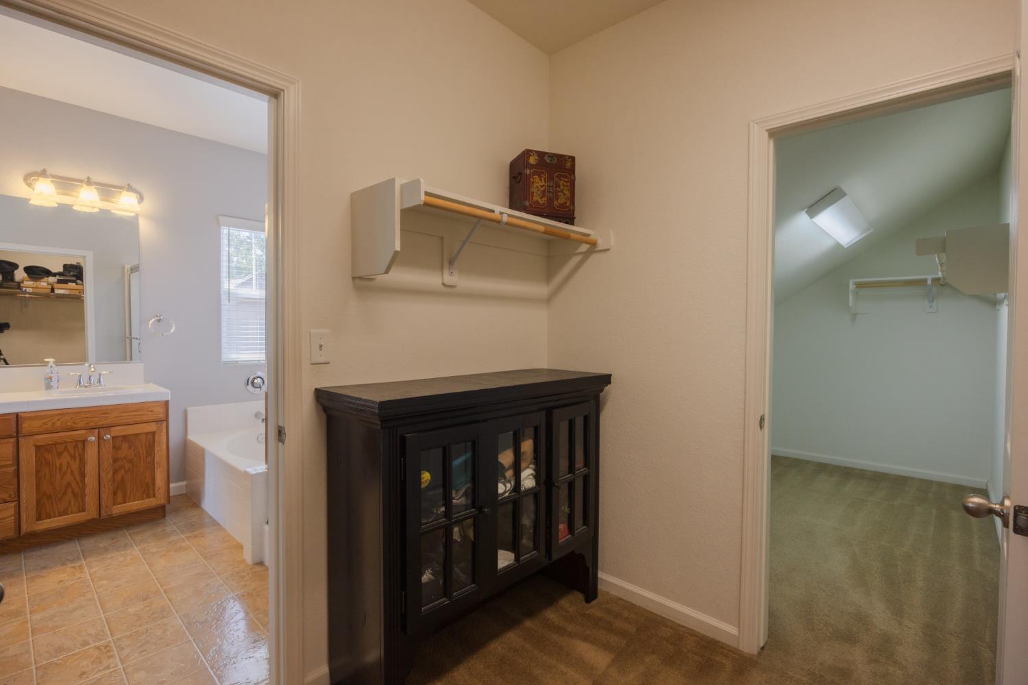 7459 E Robinson Ave, Fresno, CA 93737